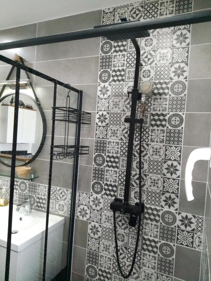 Maison Reposant Arconnay Et Jardinアパートメント エクステリア 写真